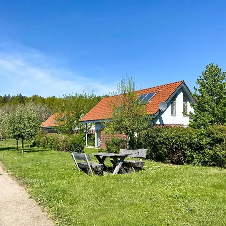 Wiesengefluester W3 - Mit Fasssauna Und Garten, 300 M Zur Mueritz Ferienhaus
