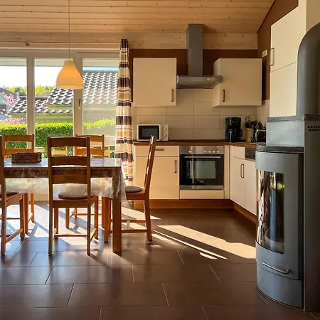 Wiesengeflüster W3 - Mit Fasssauna Und Garten, 300 M Zur Müritz *