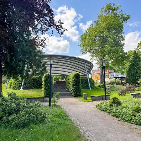 Casa vacanze Wiesengefluester W3 - Mit Fasssauna Und Garten, 300 M Zur Mueritz