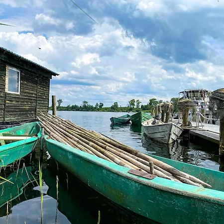 Casa vacanze Wiesengefluester W3 - Mit Fasssauna Und Garten, 300 M Zur Mueritz *