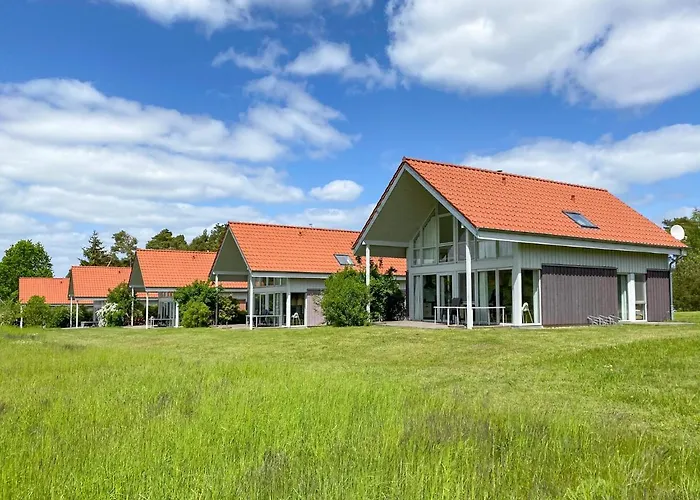 Ferienhaus Wiesengeflüster W3 - Mit Fasssauna Und Garten, 300 M Zur Müritz