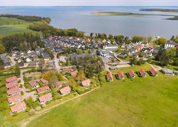 Ferienhaus Wiesengeflüster W3 - Mit Fasssauna Und Garten, 300 M Zur Müritz