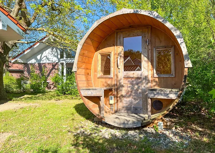 Ferienhaus Wiesengeflüster W3 - Mit Fasssauna Und Garten, 300 M Zur Müritz Röbel